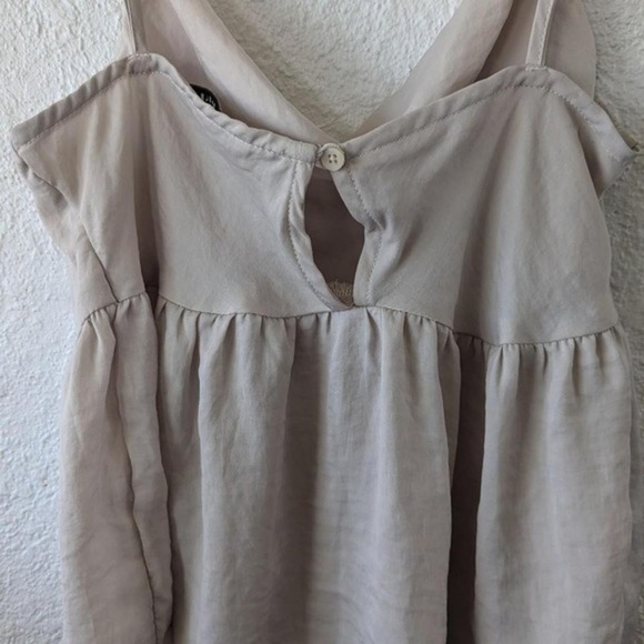 Extra Small American Eagle cream spaghetti top - Picture 3 of 7